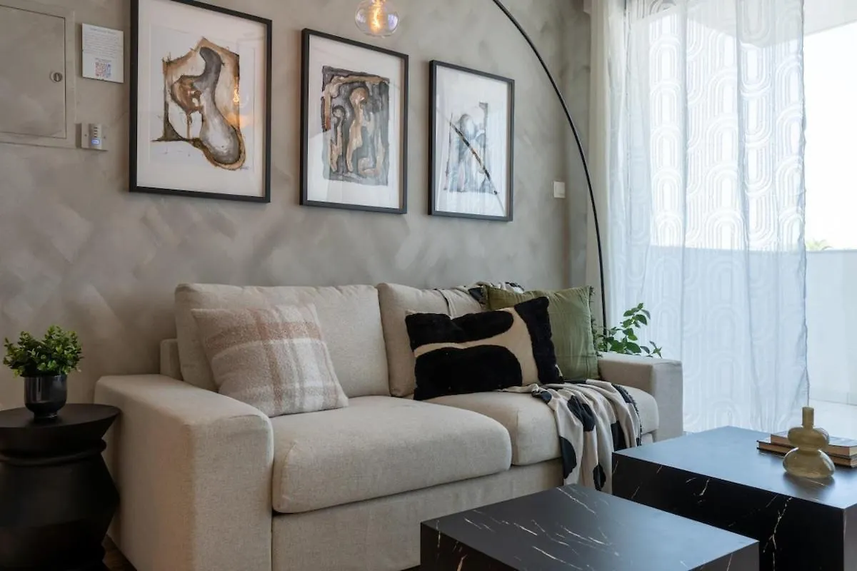 Appartamento Luna - Homely Studio W Balcony In Larnaca Cipro